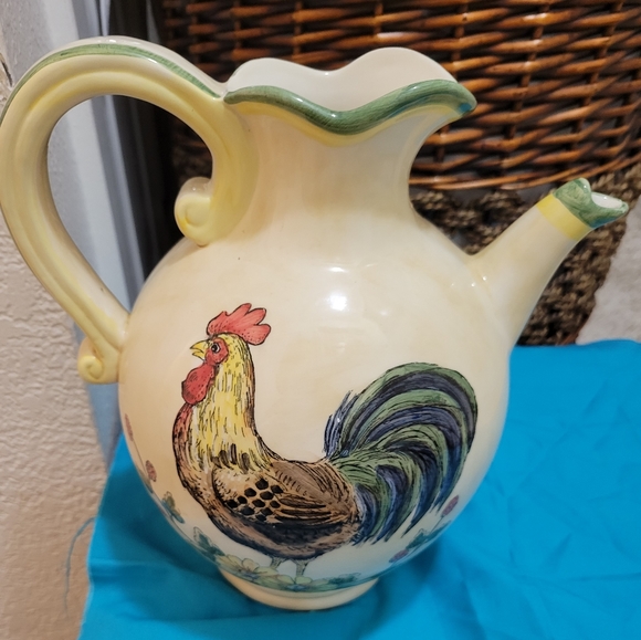 Rooster Pitcher 🐓 - Picture 6 of 9